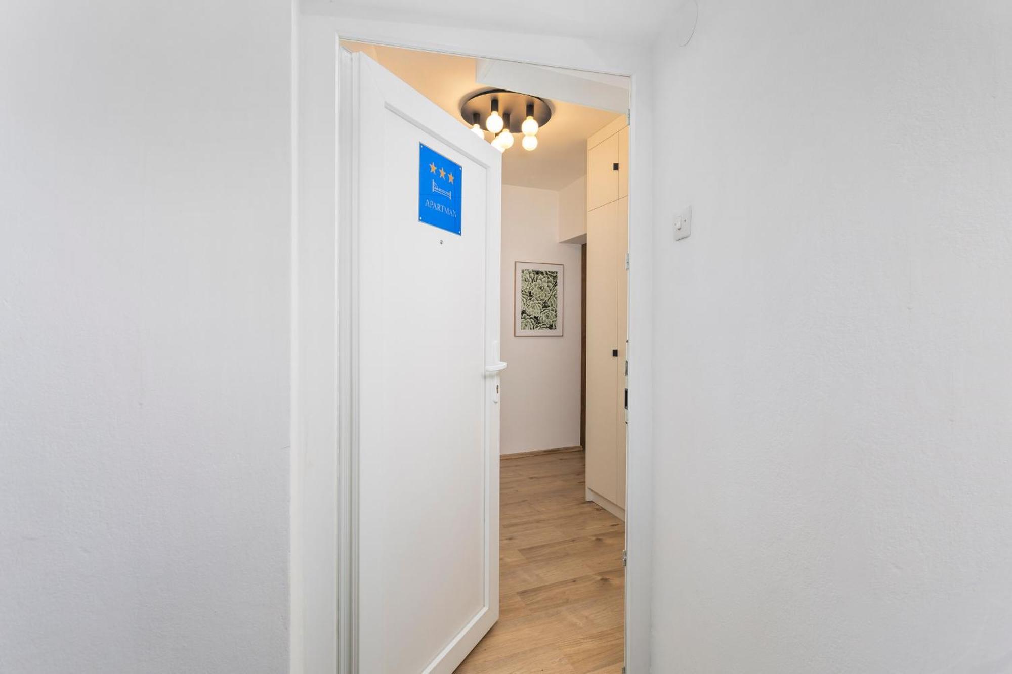 Brand New Apartment Close To The Beach, City Center And University Of Rijeka - Apartment Karlo Luaran gambar